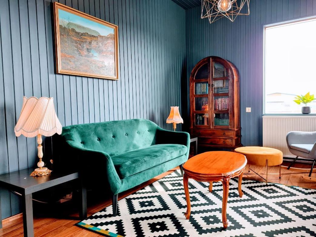 Hlin Guesthouse Вармахлид Экстерьер фото